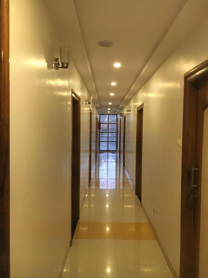 Hotel Sairaj Palace Shirpur Экстерьер фото