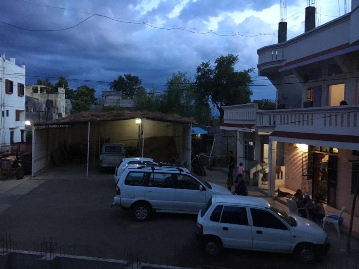 Hotel Sairaj Palace Shirpur Экстерьер фото